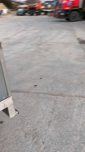 Волга с прицепом.