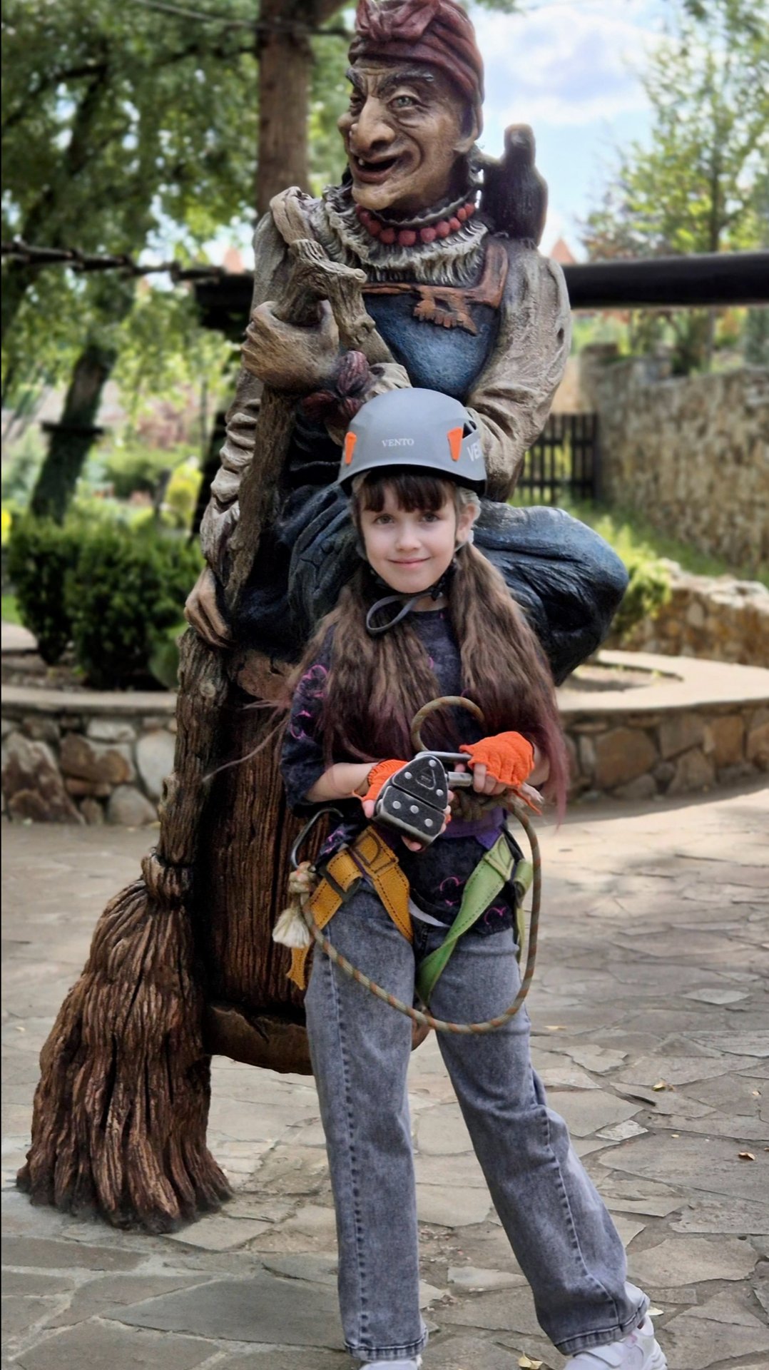 А вам нравятся веревочные парки?🎡🎪 #веревочныйпарк #парклога #лога смотреть онлайн