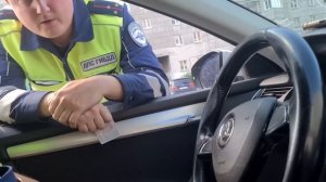 Сотрудник ГИБДД на свою беду остановил не того скутериста!😂