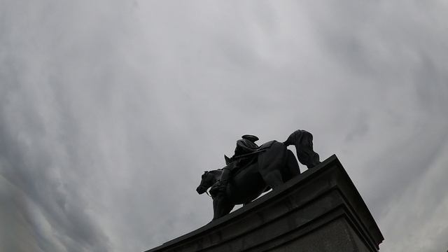 Прогулки по ОМСКУ. Памятник БУХГОЛЬЦУ и основателям ОМСКА. смотреть онлайн