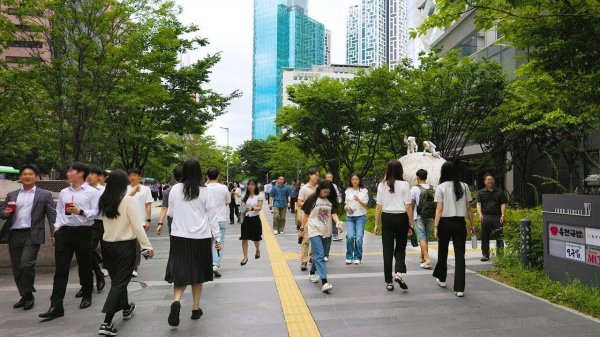 여의도 국제금융지구 화이트 칼라 밀집 지역! 점심시간 산책, 서울여행워커, 서울여의도여행