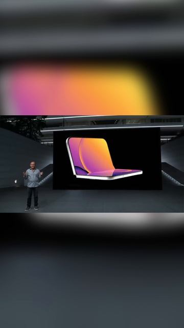 iPhone Fold Выглядит безумно смотреть онлайн