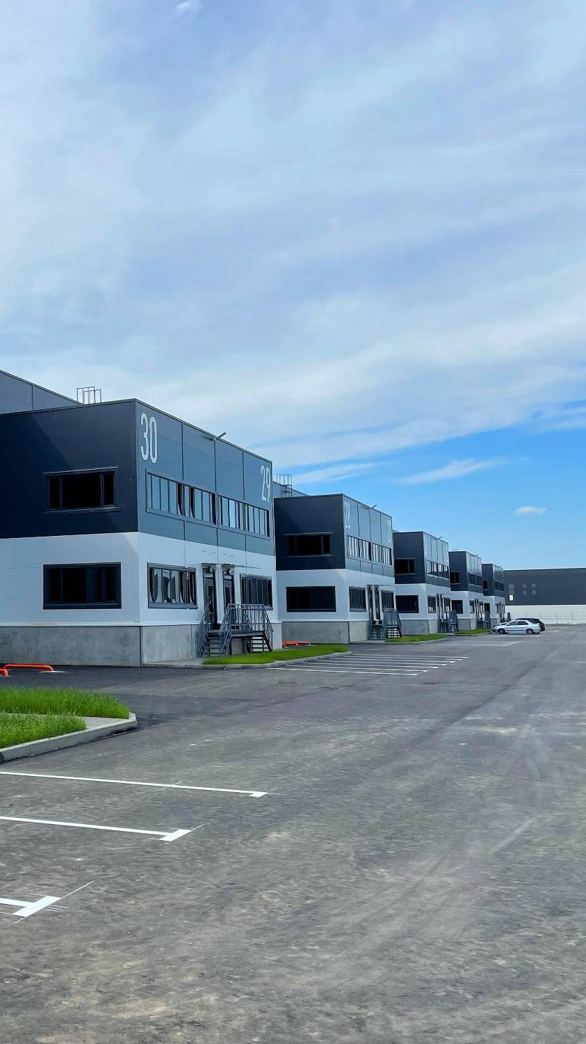 Стеклянные козырьки в Мультифункциональный парк «Сынково»