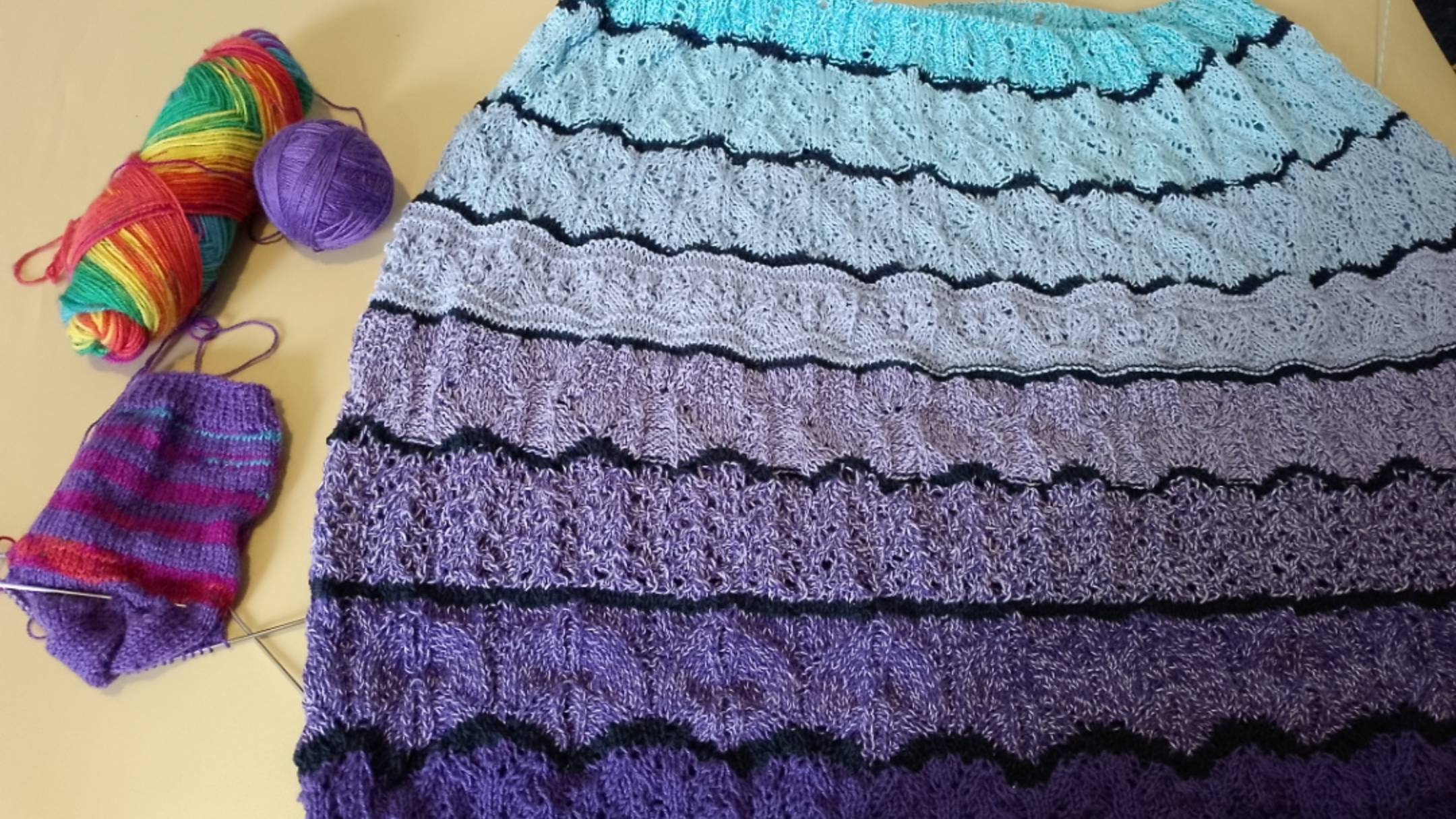 СП " Добиваю недовязы " с Мариной Стоговой. Отчет#32 смотреть онлайн