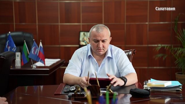 Орден Мужества (посмертно) Айгупу Абужанатову смотреть онлайн