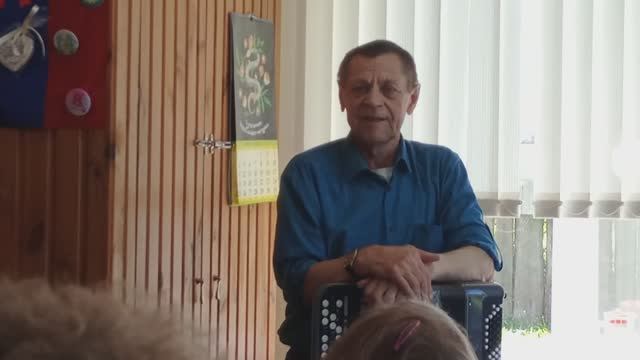 В КЛУБ / РЕПЕТИЦИЯ / ДЕНЬ РОЖДЕНИЯ у АНАТОЛИЯ ИОНОВИЧА нашего аккомпаниатора 77 лет 🎉🎂👏🥰 смотреть онлайн