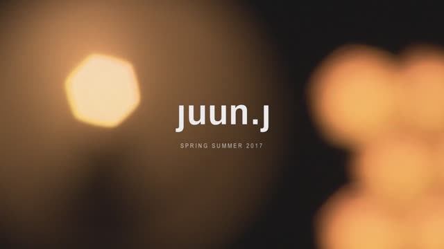 Показ мужской коллекции одежды Juun.J весна-лето 2017