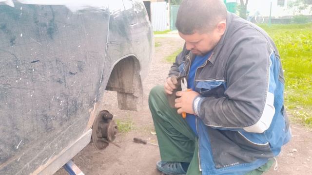 Как быстро поменять задние тормозные колодки на ваз