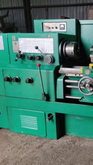 Токарно-винторезный станок 16К20