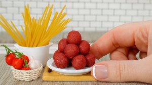Очень Вкусные Миниатюрные Фрикадельки в Томатном Соусе 🍅🥩 Как Готовить Мини Еду? 🤗 Мини Кухня