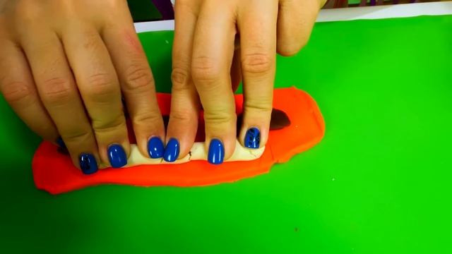 Готовлю игрушкам — Куклы Беби Бон и паста Карбонара — Игры в пластилин Плей До для детей смотреть онлайн