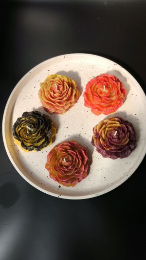 Немного о формовых свечах. Какой воск подходит больше всего.