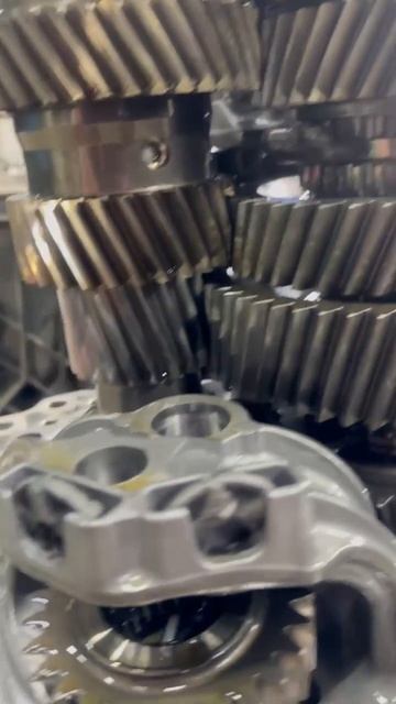 Износ вилки переключения передач КПП ZF TRAXON