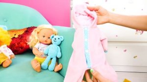 Мой детский сад — Ложимся спать — Куклы пупсы и игры в дочки матери для девочек