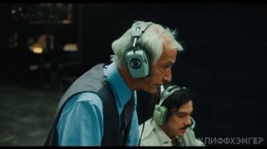 Мужчина ВЗЛАМЫВАЕТ СИСТЕМУ телеигры и выигрывает ДЕНЬГИ, ставя шоу НА ГРАНЬ БАНКРОТСТВА [пересказ]