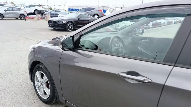 Hyundai Solaris 1.6 л Бензин АКПП (123 л.с.) 2015 смотреть онлайн