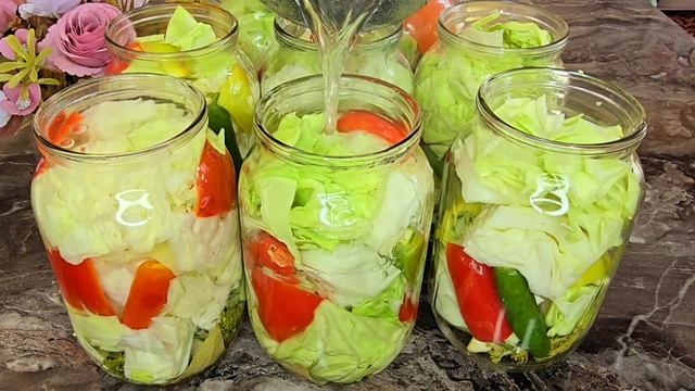 Зимой пальчики оближешь. Капуста в томатном соке на зиму! Самый простой способ приготовления! смотреть онлайн