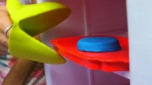 Май Литл Пони на кухне! Готовлю игрушкам ТОРТ. Игры в Плей До и игрушки Дружба это чудо