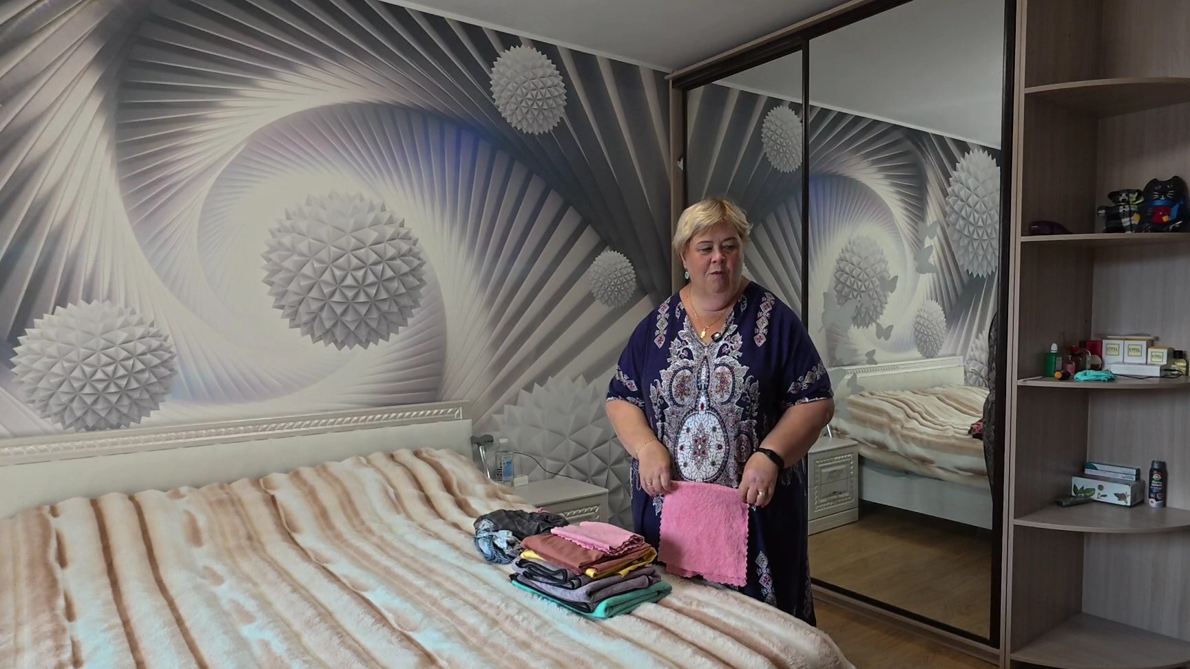 Купили нужную вещь для кухни. Переделываю шторы в спальне. Уборка полным ходом на балконе. смотреть онлайн