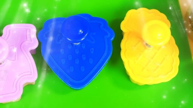 Печенье для малышей из Плей До – Детское шоу Готовлю игрушкам – Игрушечная еда и куклы смотреть онлайн