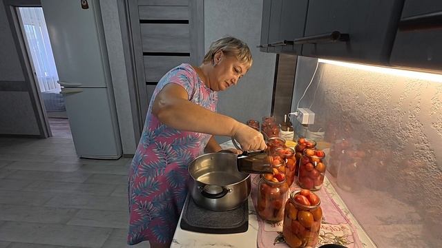 Засолочный день. Много съесть не смогла смотреть онлайн