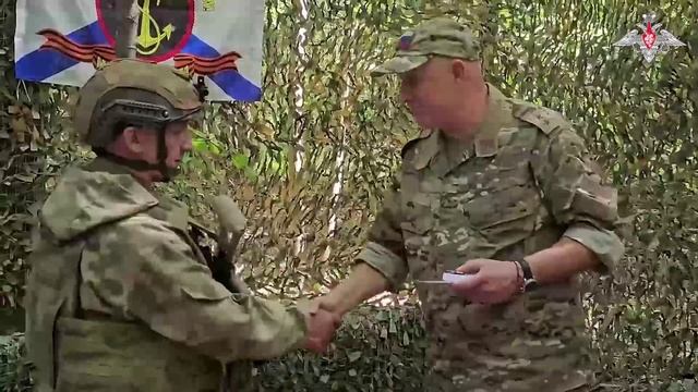 Награждение военнослужащих добровольческого отряда «Барс-Тигр» смотреть онлайн