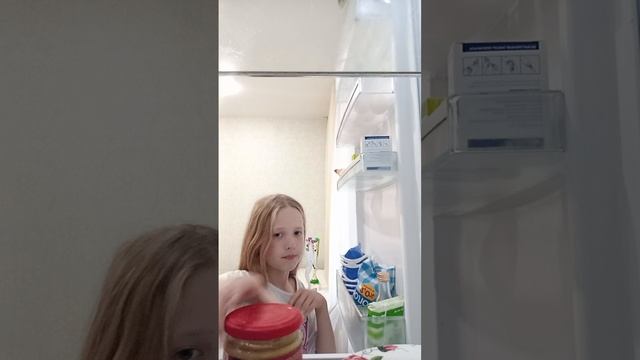 готовим яичницу + чай. смотреть онлайн