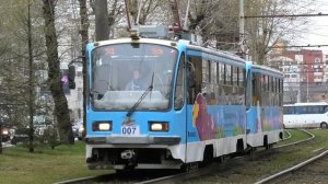 Трамвай Екатеринбурга УТМ 71-405 СМЕ борт. №007/008 следует по маршруту 24