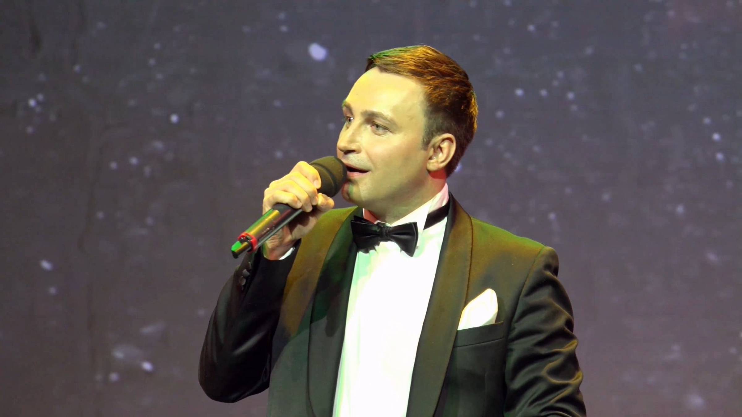 "Белой акации гроздья душистые" - Владислав Косарев и Ансамбль русских народных инструментов смотреть онлайн