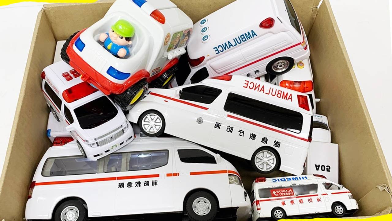 Мультики для детей про машинки Скорой помощи с сиренами едут по дороге 🚓 Мультики для малышей смотреть онлайн