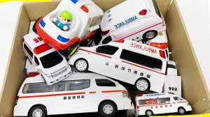 Мультики для детей про машинки Скорой помощи с сиренами едут по дороге 🚓 Мультики для малышей