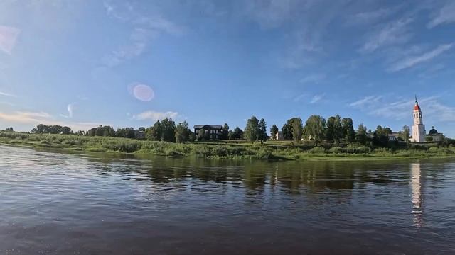 Вид на Тотьму с реки Сухона. смотреть онлайн