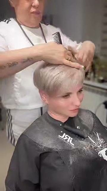 Стрижка Пикси 2025 смотреть онлайн