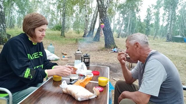 Покушали, накупались, полечились и довольные поехали домой 😊 смотреть онлайн