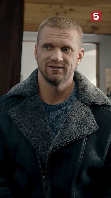 Стрелка за гаражом #пятыйканал #юмор #приколы #фильмы #кино #сериал #детектив смотреть онлайн