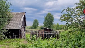 Строим дом в деревне | Купили окна | Ремонт косы | Прогулка в уральской глубинке | Вставили окно!