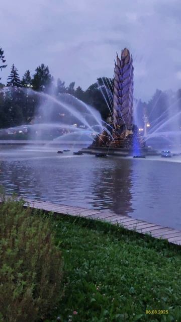 Фонтан «Золотой колос» 06.08.2025