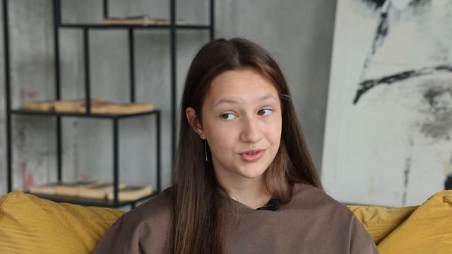 Амира Шарипова, 14 лет-актерская визитка (базовая) смотреть онлайн