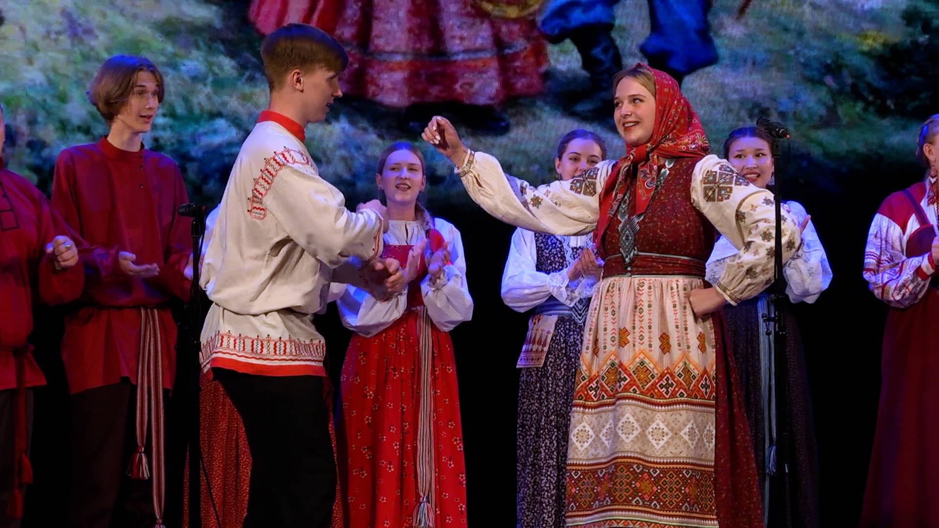 Народные хоры в дипломном концерте СХНП СОКИ 19 июня 2025 года смотреть онлайн