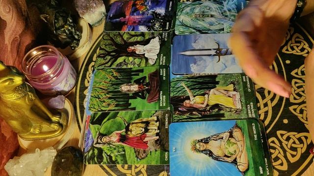 Кто о вас сегодня думал и что именно 🔮 таро расклад смотреть онлайн