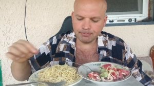 ОБЖОР спагетти с тушёнкой/мукбанг/мокпан/ем на камеру/