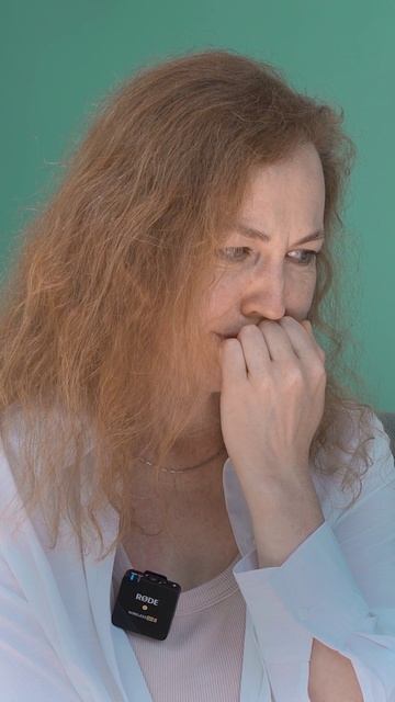 Она просто внезапно упала... смотреть онлайн