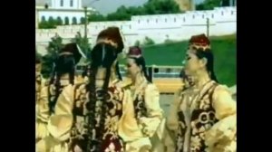 Сценический костюм и Старинный танец девушек – Государственный ансамбль песни и танца РТ, 1985 год