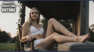 Роскошные 18 летние блондинки загорают / часть 2