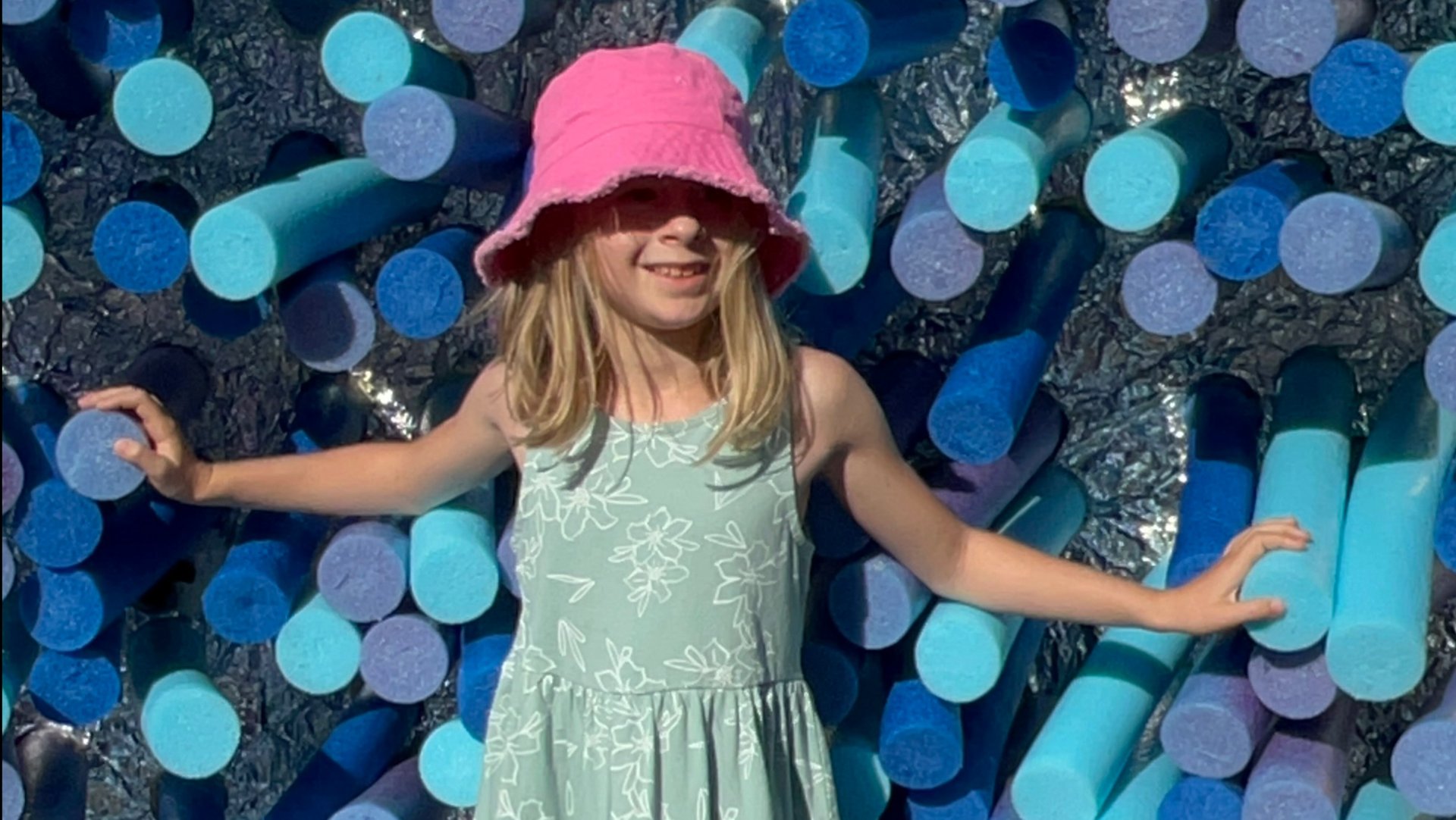 Бесплатные и самые лучшие места для отдыха с детьми на фестивале Москва 2030. Парк 50-летия Октября смотреть онлайн