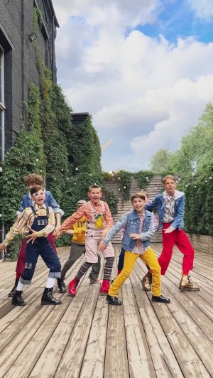 Танец тренд про пакетик