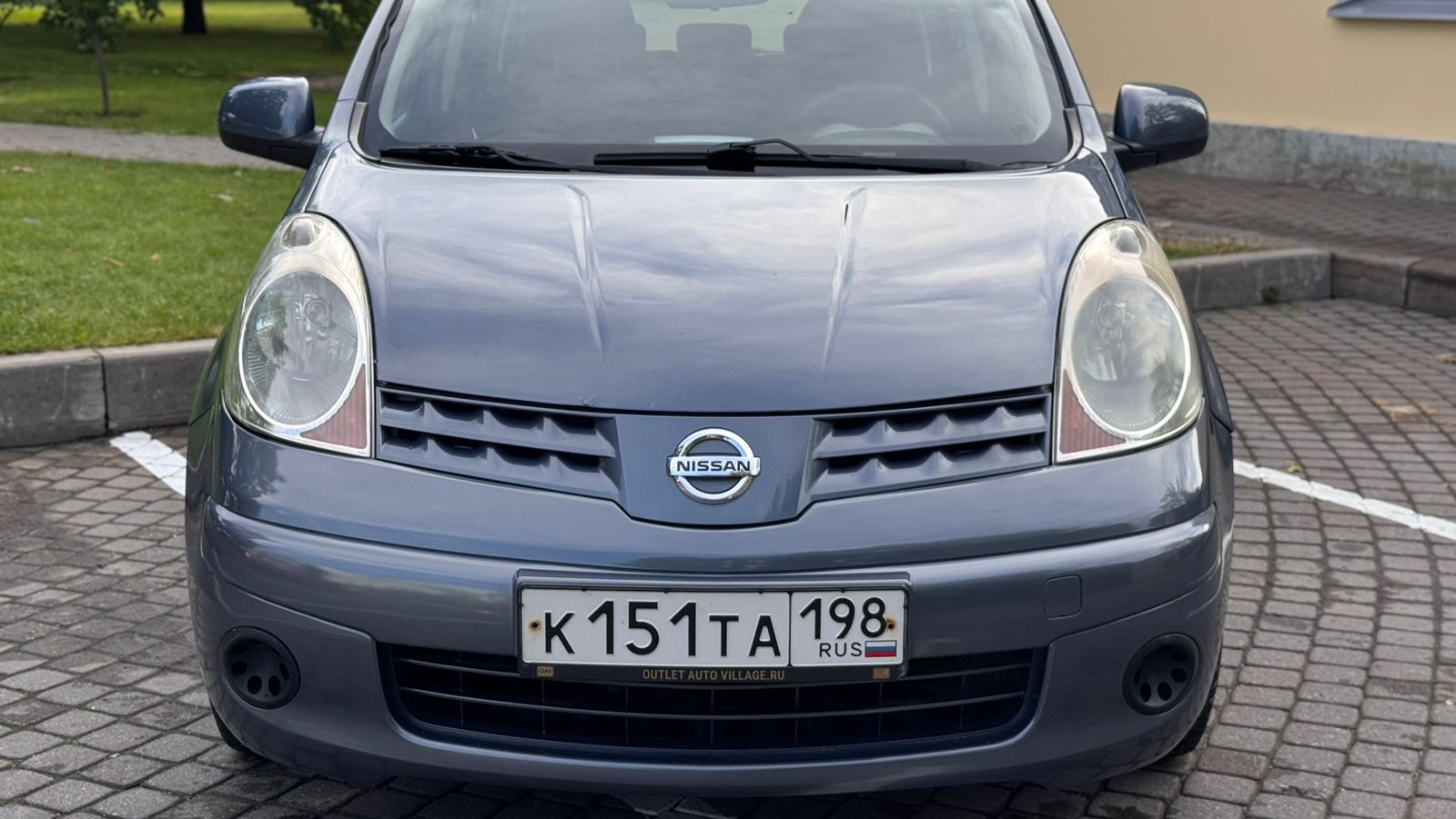 Nissan Note смотреть онлайн