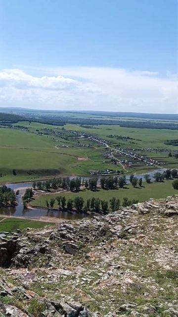 Спешились на скале Уклы-Кая. Наслаждаемся передышкой и любуемся видами  Башкирия. #башкирия