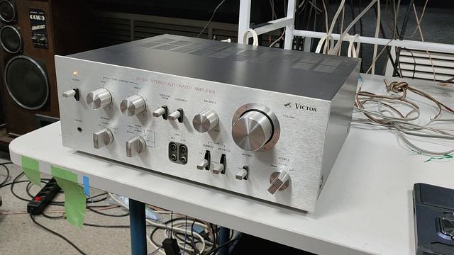 Victor JA-S41,  сегодня он прямо зашёл!!! Для любого усилителя нужно резонирующие с ним настроение.