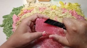 ASMR SOAP CUTTING 💚💛🤍💕 Резка сухого мыла, в конце большой жмяк